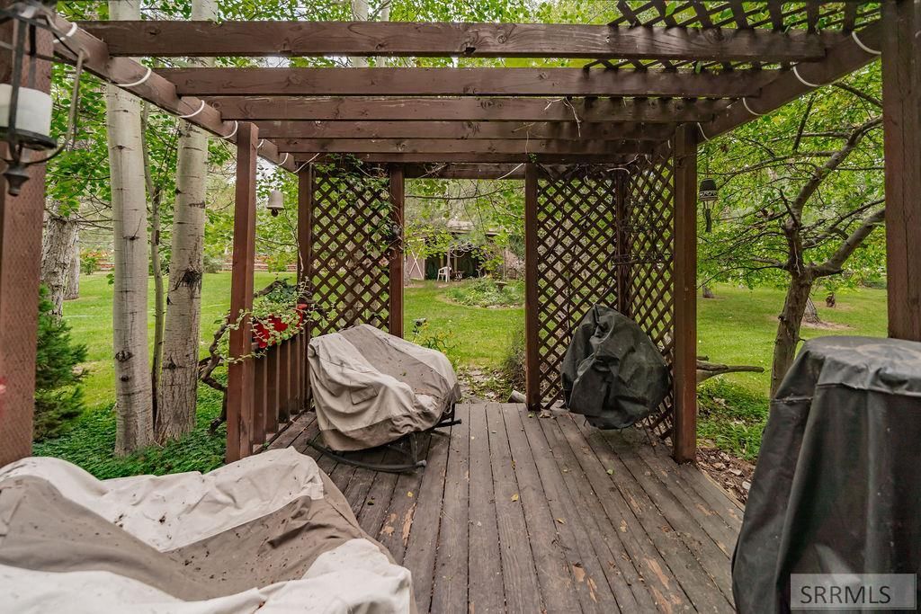 Image 22 of property listing at 465 N 4108 E, Rigby, ID 83442