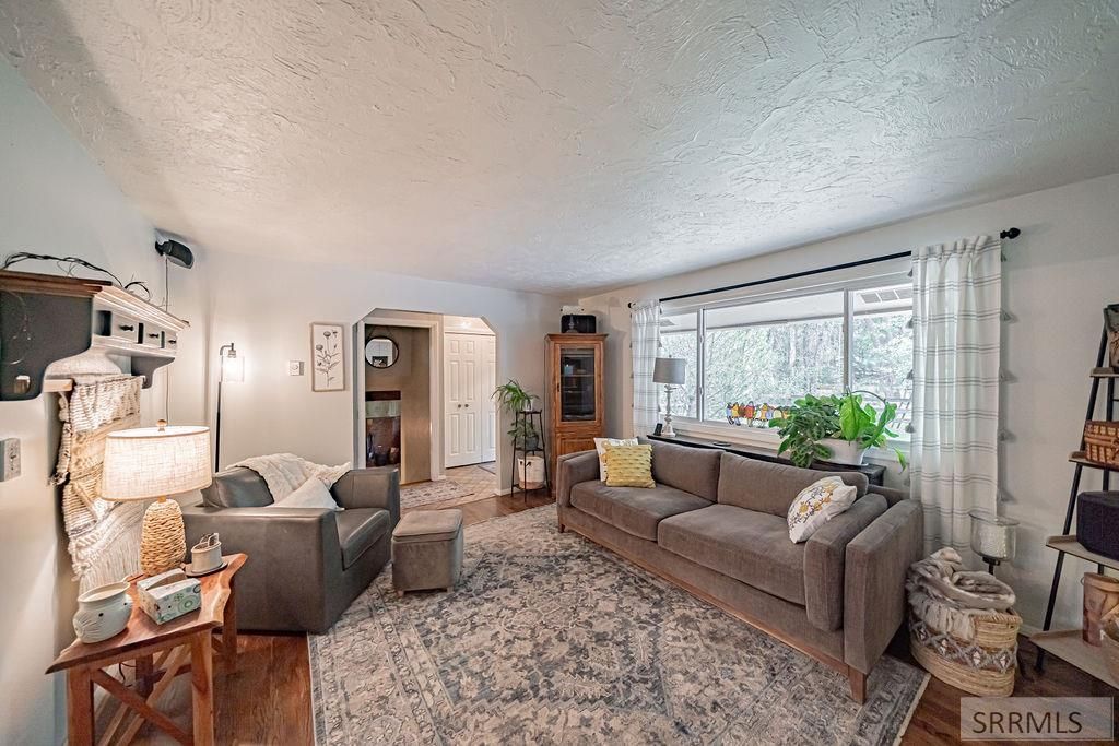 Image 38 of property listing at 465 N 4108 E, Rigby, ID 83442