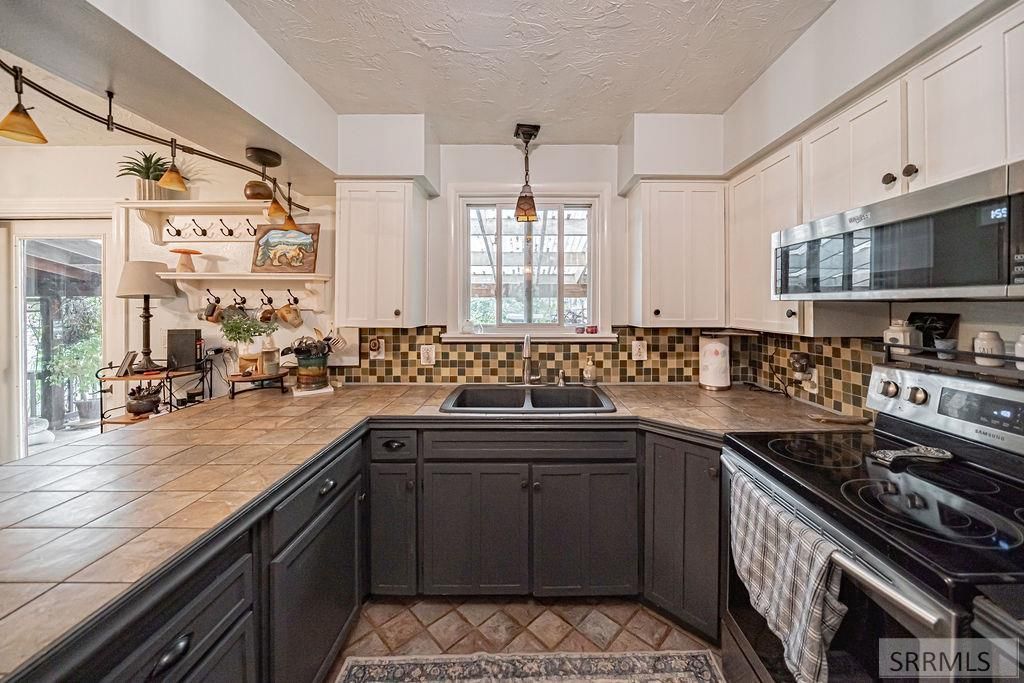 Image 45 of property listing at 465 N 4108 E, Rigby, ID 83442