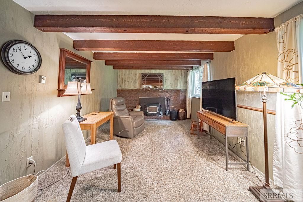 Image 61 of property listing at 465 N 4108 E, Rigby, ID 83442