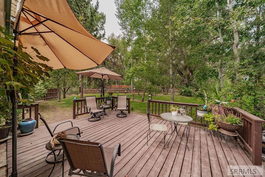 Image 8 of property listing at 465 N 4108 E, Rigby, ID 83442