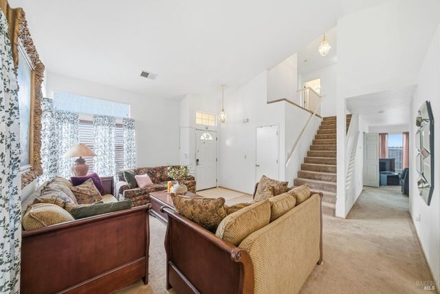 556 Somerville Cir, Vacaville, CA 95687