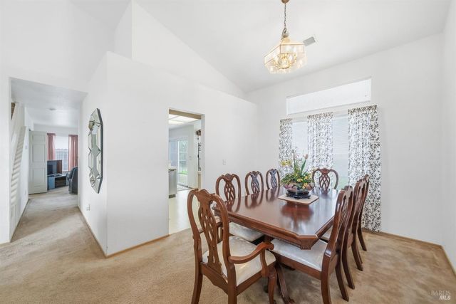 556 Somerville Cir, Vacaville, CA 95687