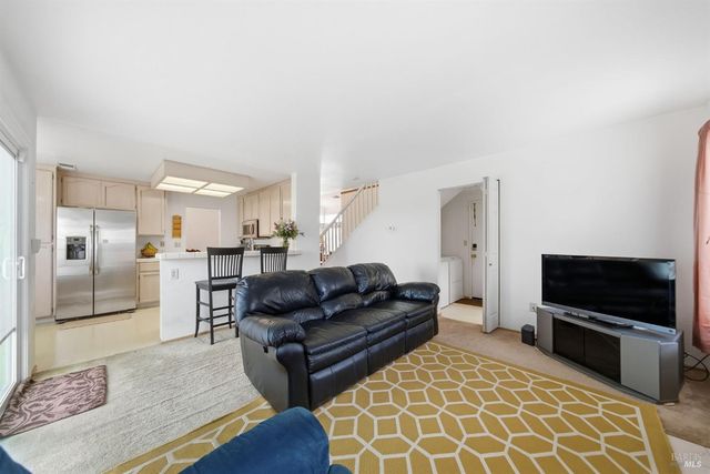 556 Somerville Cir, Vacaville, CA 95687