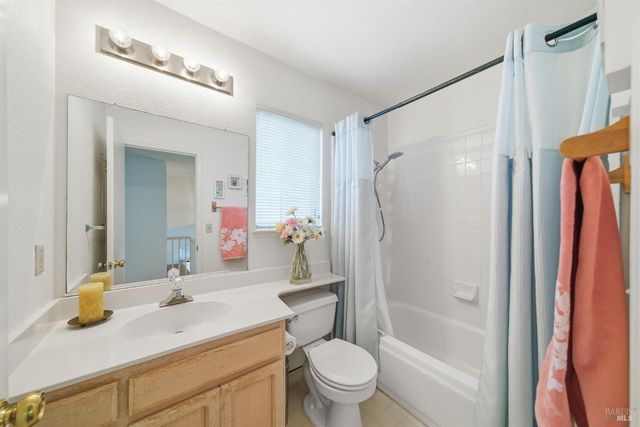 556 Somerville Cir, Vacaville, CA 95687