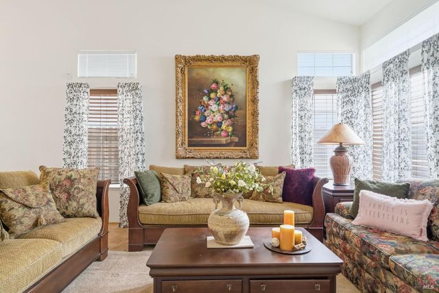 556 Somerville Cir, Vacaville, CA 95687