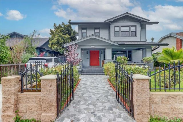 223 N. St. Andrews, Los Angeles, CA 90004