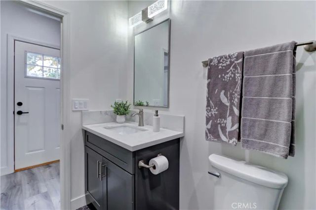 223 N. St. Andrews, Los Angeles, CA 90004