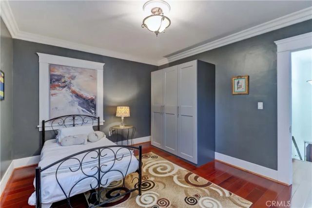 223 N. St. Andrews, Los Angeles, CA 90004