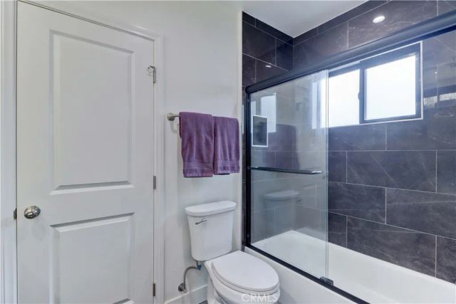 223 N. St. Andrews, Los Angeles, CA 90004