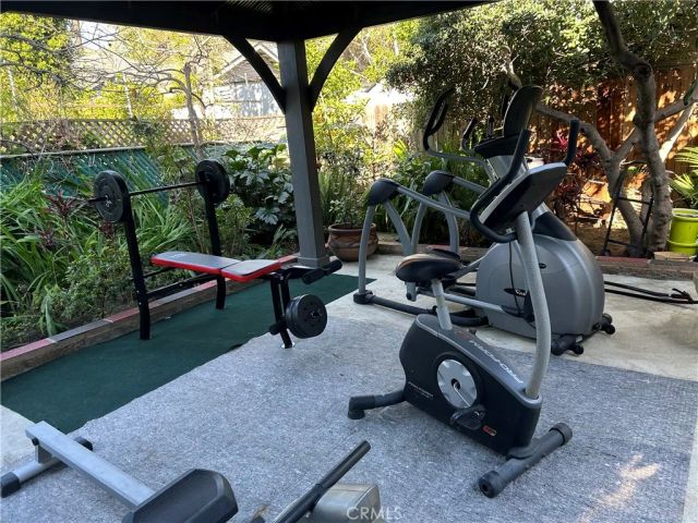 223 N. St. Andrews, Los Angeles, CA 90004