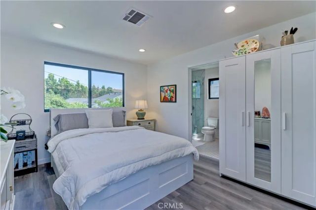 223 N. St. Andrews, Los Angeles, CA 90004