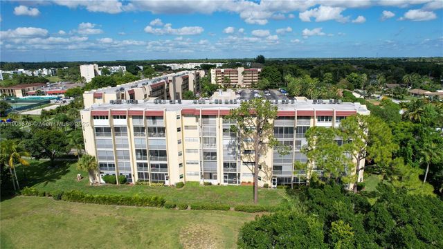 3654 Via Poinciana 502, Lake Worth, FL 33467