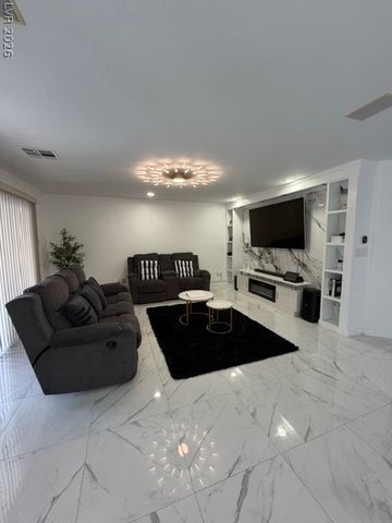 9572 Hawaiian Summer Street, Las Vegas, NV 89123