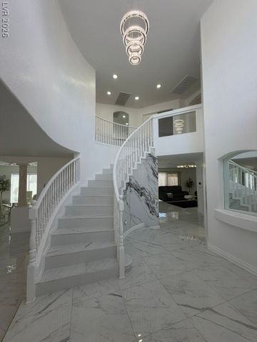 9572 Hawaiian Summer Street, Las Vegas, NV 89123
