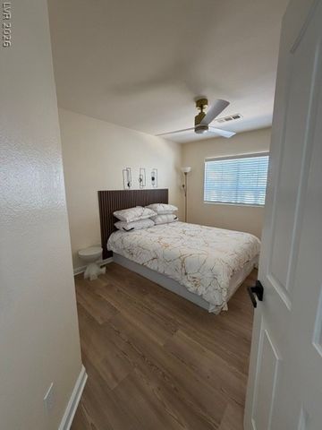 9572 Hawaiian Summer Street, Las Vegas, NV 89123