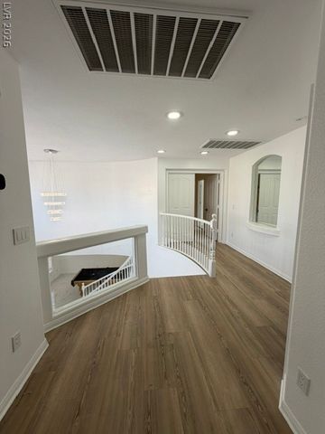 9572 Hawaiian Summer Street, Las Vegas, NV 89123