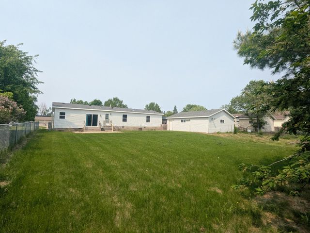 204 6th Street W, Carlos, MN 56319