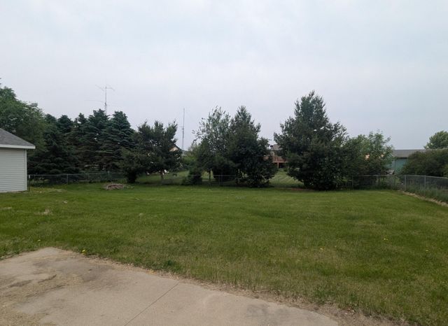 204 6th Street W, Carlos, MN 56319