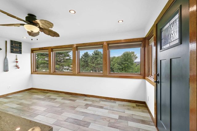 S1210 Remington Drive, La Valle, WI 53941