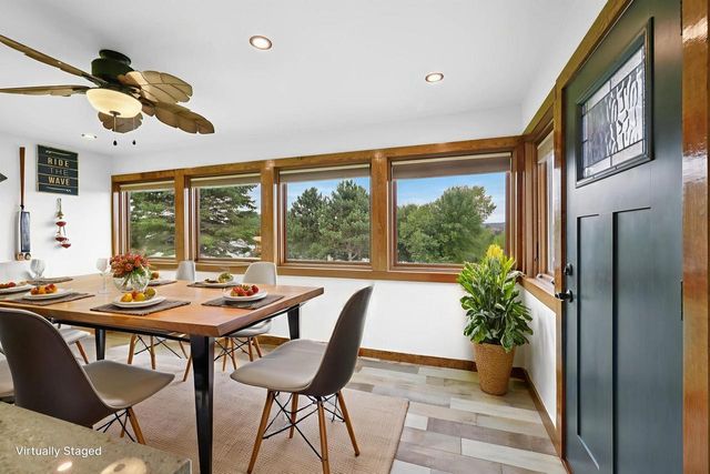 S1210 Remington Drive, La Valle, WI 53941