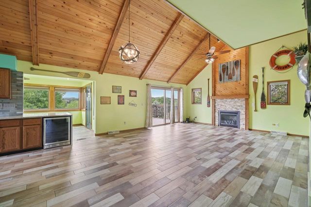 S1210 Remington Drive, La Valle, WI 53941