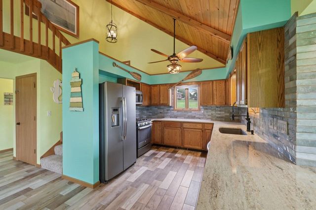 S1210 Remington Drive, La Valle, WI 53941