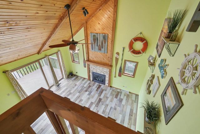 S1210 Remington Drive, La Valle, WI 53941