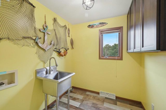 S1210 Remington Drive, La Valle, WI 53941