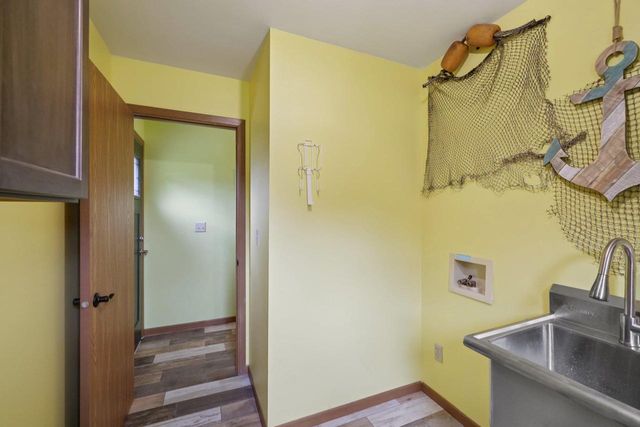 S1210 Remington Drive, La Valle, WI 53941