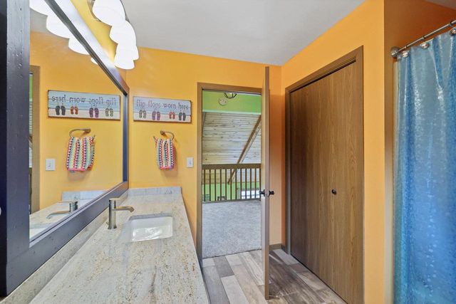 S1210 Remington Drive, La Valle, WI 53941