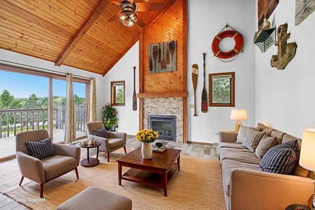 S1210 Remington Drive, La Valle, WI 53941