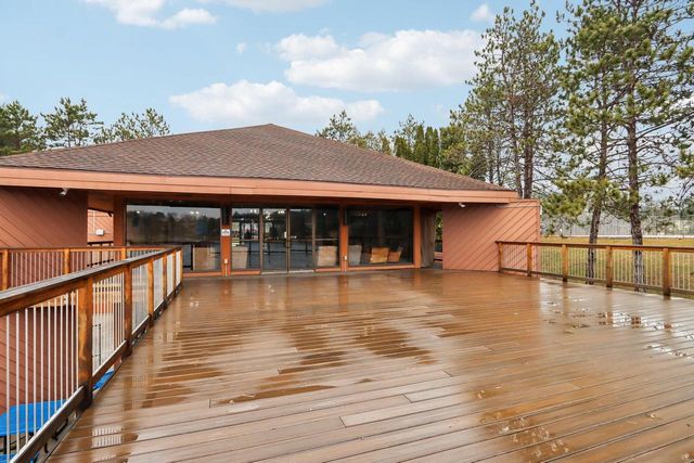 S1210 Remington Drive, La Valle, WI 53941