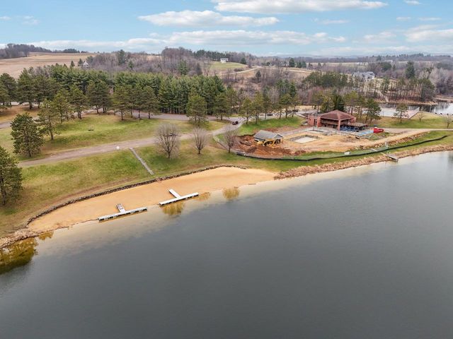 S1210 Remington Drive, La Valle, WI 53941