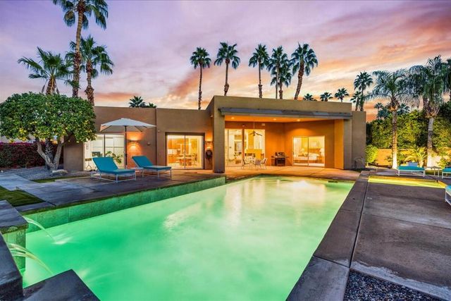 2 Silver Circle, Rancho Mirage, CA 92270