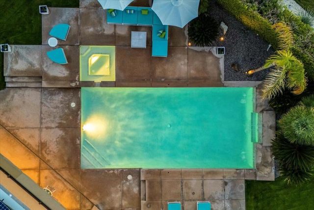 2 Silver Circle, Rancho Mirage, CA 92270