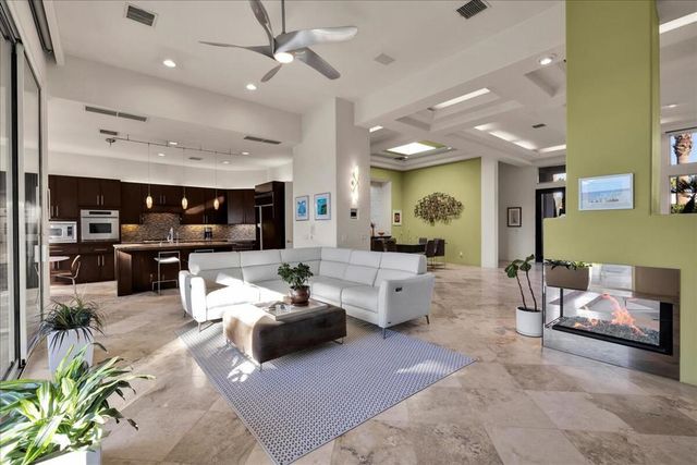 2 Silver Circle, Rancho Mirage, CA 92270