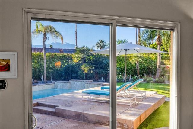 2 Silver Circle, Rancho Mirage, CA 92270