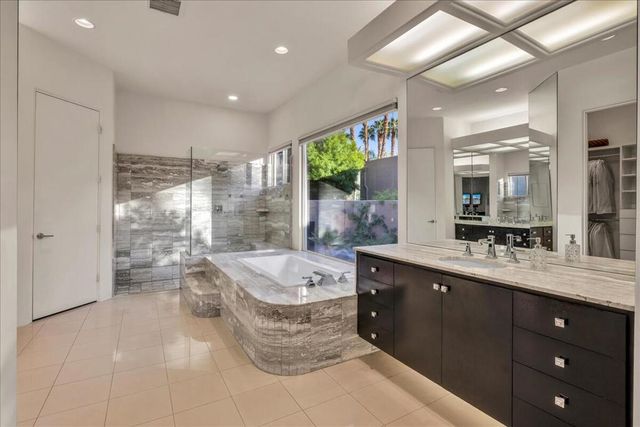 2 Silver Circle, Rancho Mirage, CA 92270