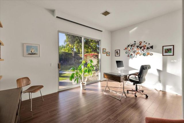 2 Silver Circle, Rancho Mirage, CA 92270