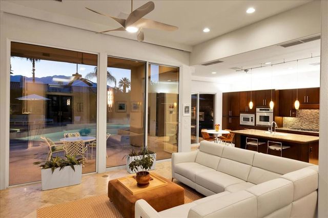 2 Silver Circle, Rancho Mirage, CA 92270