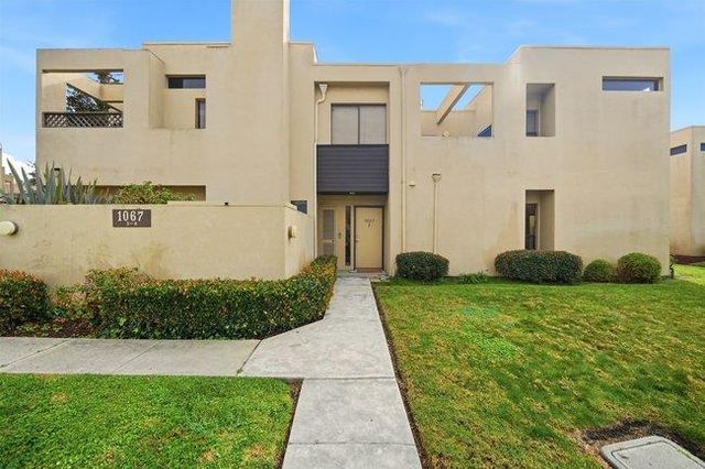 1067 Padre Drive 2, Salinas, CA 93901