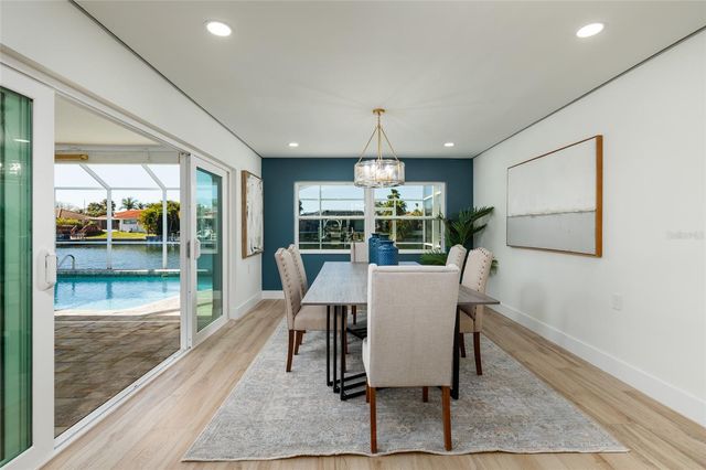 1985 MICHIGAN AVENUE NE, St Petersburg, FL 33703