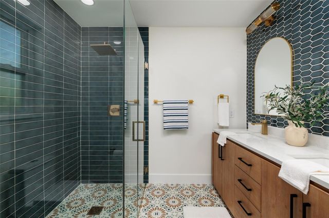 1985 MICHIGAN AVENUE NE, St Petersburg, FL 33703