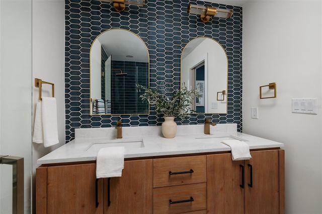 1985 MICHIGAN AVENUE NE, St Petersburg, FL 33703