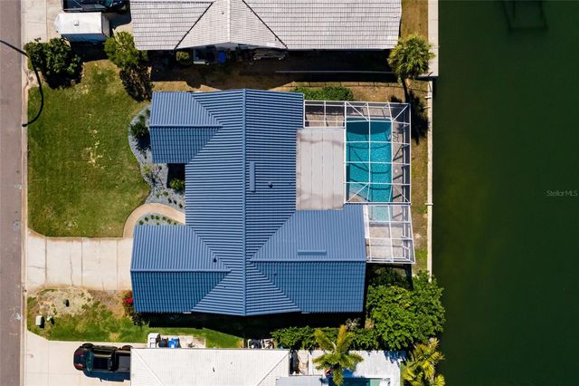 1985 MICHIGAN AVENUE NE, St Petersburg, FL 33703