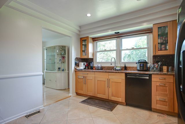 410 Lamont Terrace, Buffalo Grove, IL 60089