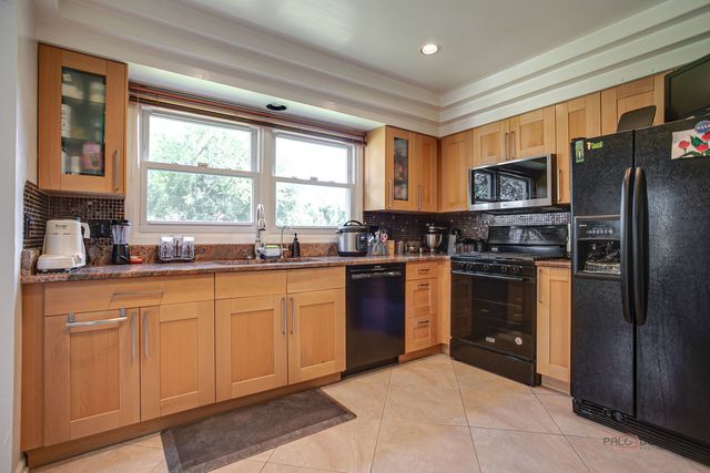 410 Lamont Terrace, Buffalo Grove, IL 60089