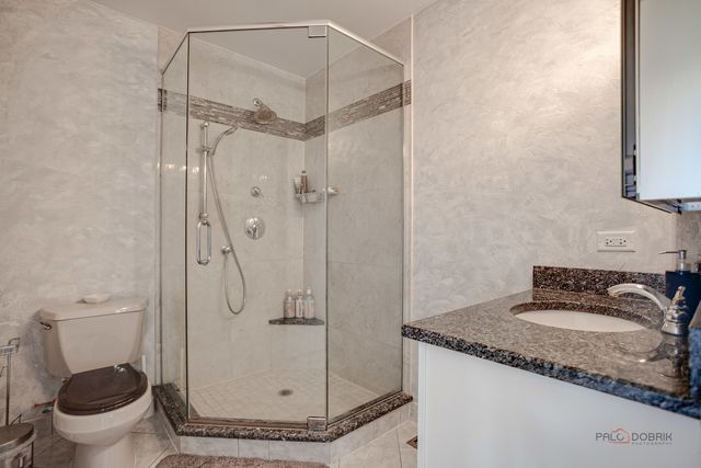 410 Lamont Terrace, Buffalo Grove, IL 60089