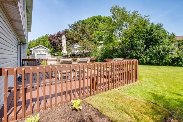 410 Lamont Terrace, Buffalo Grove, IL 60089
